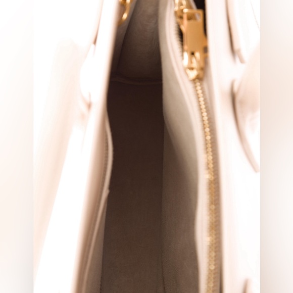 Yves Saint Laurent Small Cream Sac de Jour - Picture 4 of 4
